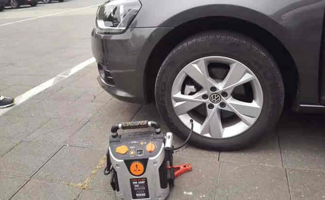 赛罕区汽车搭电案例
