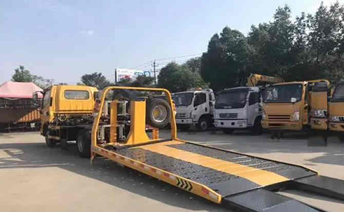 赛罕区汽车中途维修案例